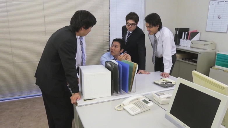 Caribbeancom: Asian secretary gets banged by her coworkers