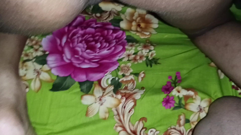Shila akter: 我整晚都和我美丽的女友做爱。