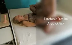 Bacaklar çok geniş ve gizlice filme alındı. Üvey annemin üvey kız kardeşini sikiyorum.