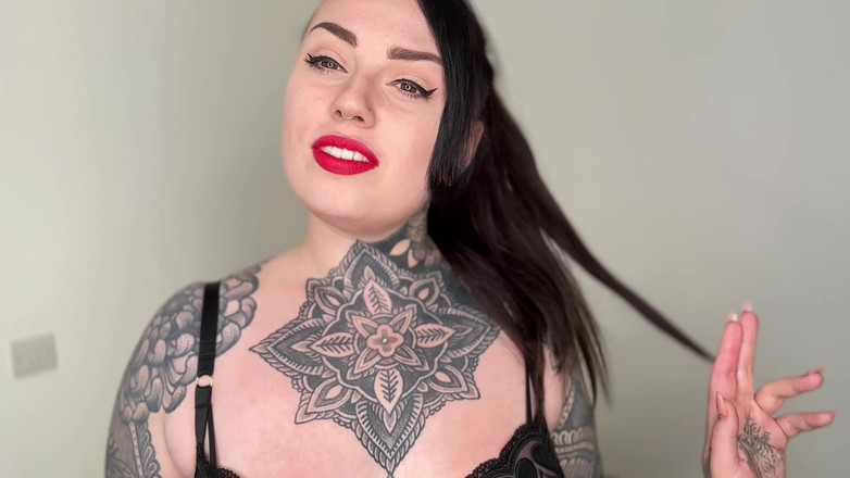 Miss Valentina: Zostań moim niewolnikiem seksualnym