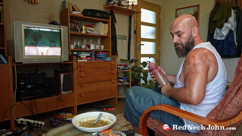 Redneck John: Redneck John 6.1: Tätowierte Brünette Lutscht Und Nimmt Jeden Zentimeter