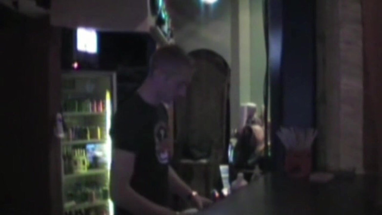 Gaybareback: Мастурбация в спорте мускуляции