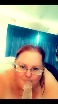 I love gaging on dick.
