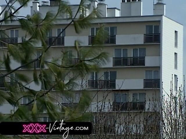 XXX-Vintage: Лесбійська сцена під наглядом спостерігача