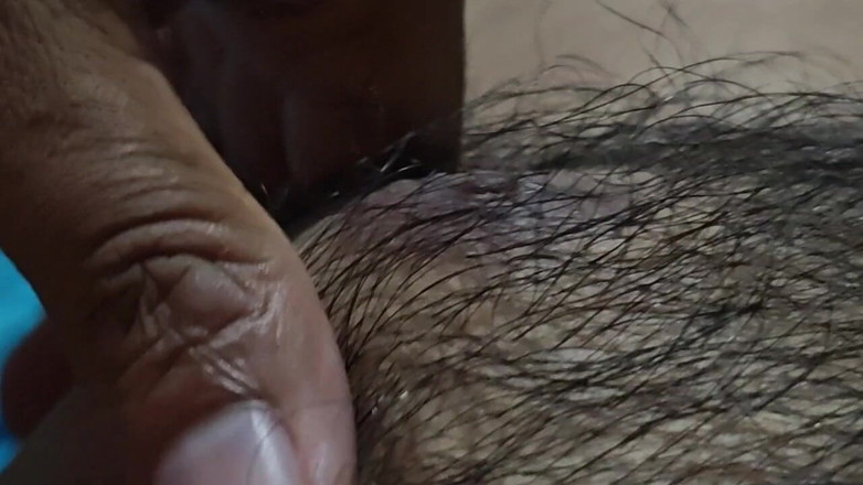 Hot Chilli 2025: 영국 거유 플레이 보이