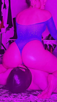 Tbq0060 Oiled Ass Grinding Princess Lola HD
