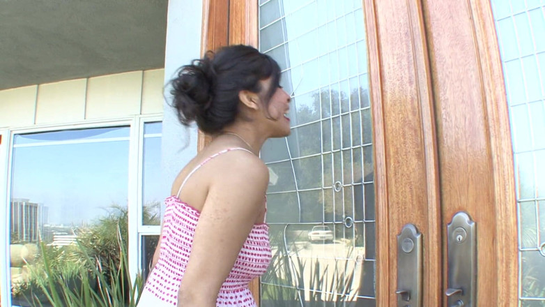 I Love Latinas: Curvei latino brunete îi place să călărească pula și să aibă parte...