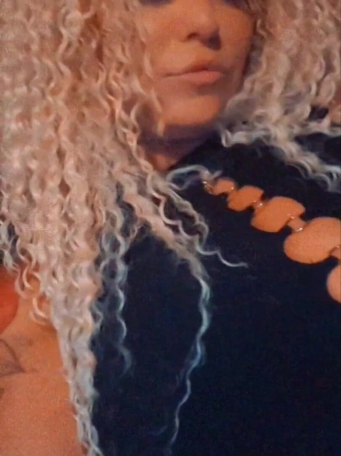 SuperHeadStormyRae: Leker med min söta fitta