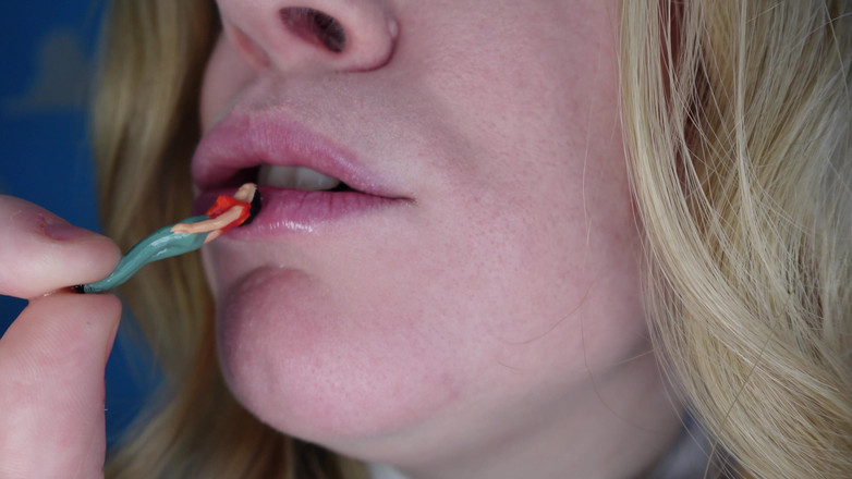 Julie Bliss: Giantess Bunny Bliss