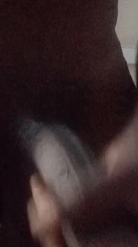 Londiq's Bathroom Masturbation and Cum