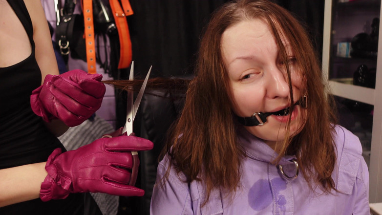 Arya Grander: วิดีโอ BDSM: ตัดผมโดย Mistress (mistress Priest &amp; Arya Grander)