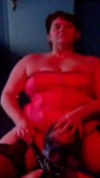 Retro Femdom Session z Anną i House Slaves