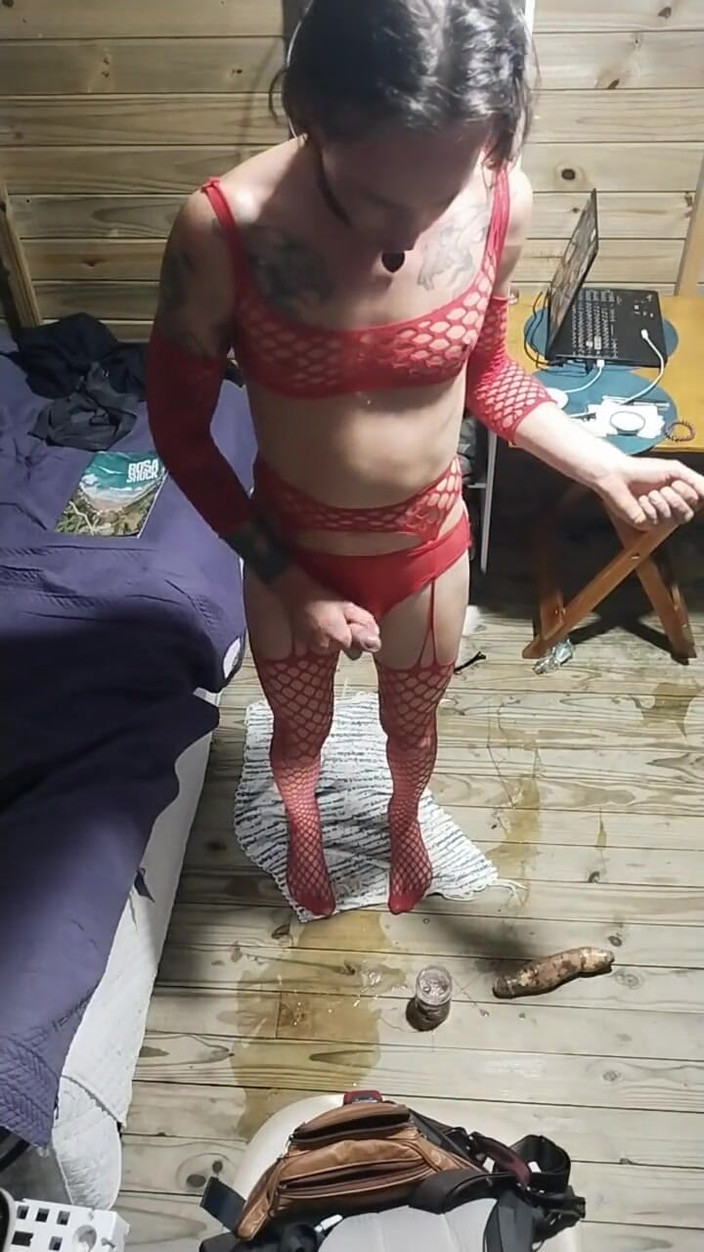 Sisssyl: 格好良いフェムボーイ