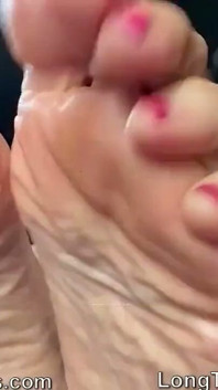 Sweaty-smelly- Foot Worship JOI