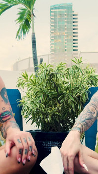 Sneezing Chaos di teras: mars solo dan tatiana vex