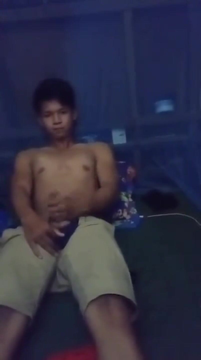 Fleshlab Gay: कुंवारी सेक्सी फिलीपीनी ट्विंक बॉय हस्तमैथुन