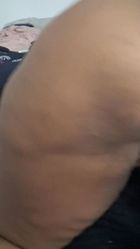 Brown Pussy Poppin!!