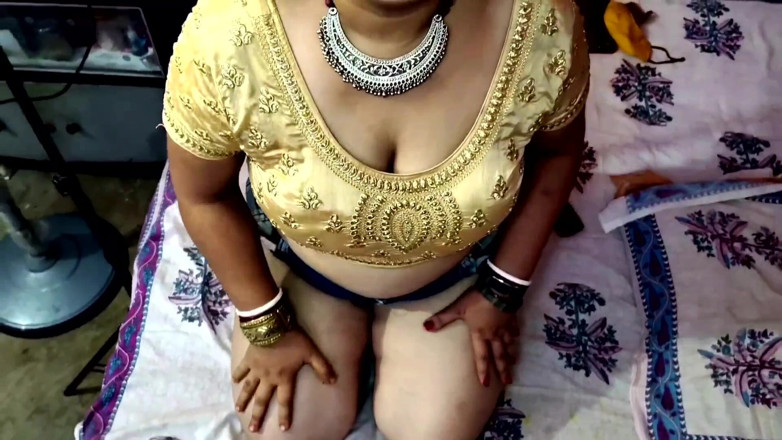Aou36: Indische desi bhabhi fickt mit dem chef ihres ehemanns