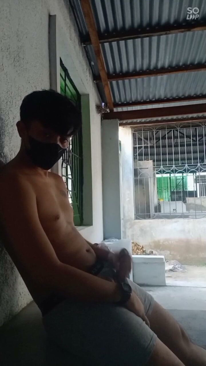 Fleshlab studios: Fleshlab Twinks eu punhetava com um estranho ao ar livre...