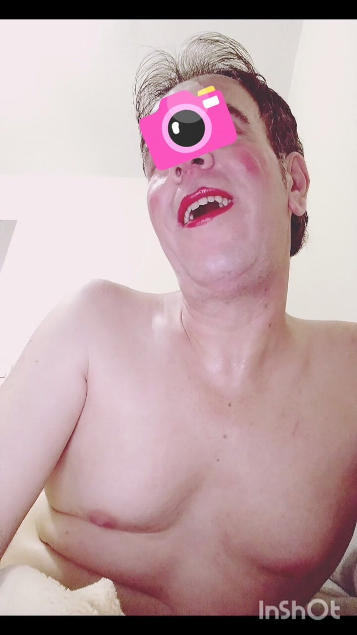 Ivykinky69: Đụ trên mạng