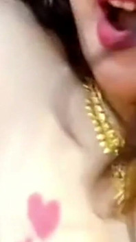 Desi Seductress Free Live Webcam Show