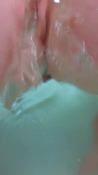 Misty Lovelace - Underwater Pussy