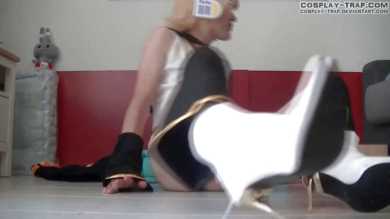 RosalinaxGirl: Анальная скачка кроссдрессера с косплеем Rin K.