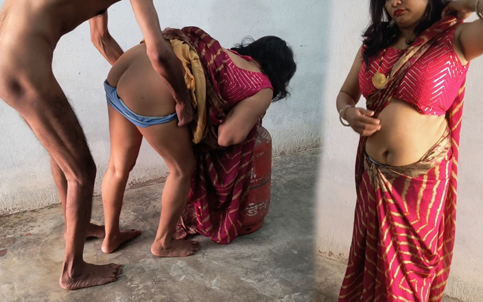 Happyhome: Pados Wali Bhabhi Ko Gas Tabung Lagane Ke Bahane Ghar...