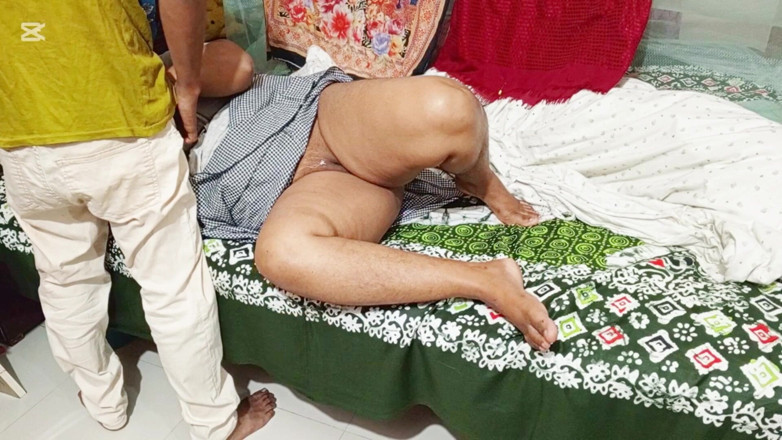 Rayhan0099: Bangladeshi quente sexy figura meia-irmã romance em casa
