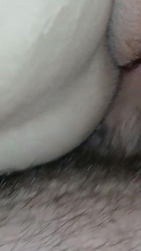 Come è bello quando il cazzo si allunga al mattino appena mi sveglio!