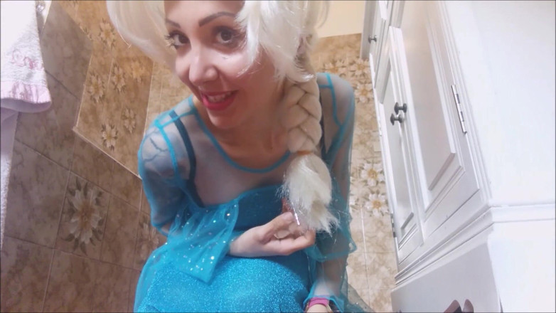 savannahamatoriale: Elsa Akan Makan Awak!