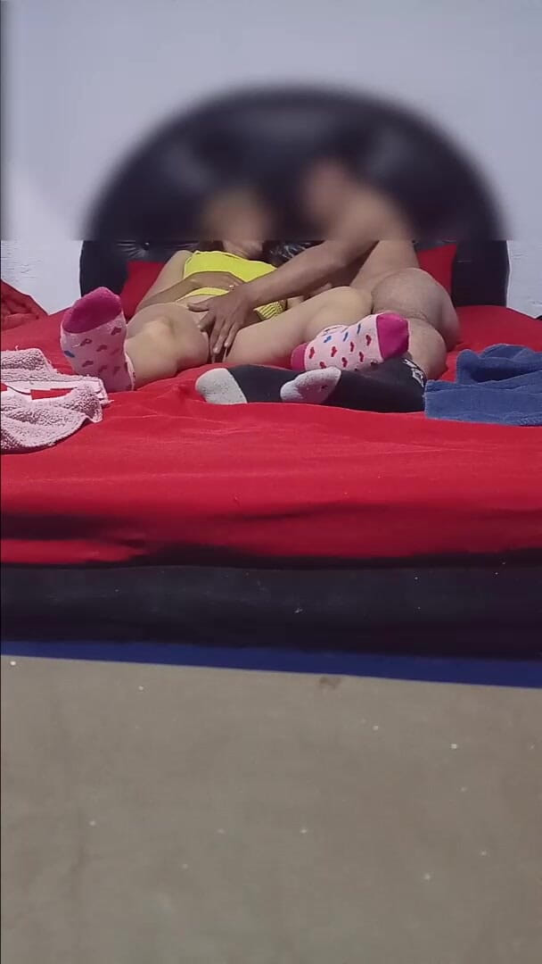 parejacasero: Una fuga ricca, orale e zoppa