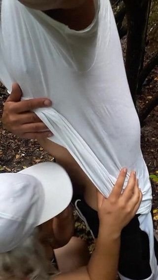 Boricouple: My girlfriend sucking my dick at the park, then getting...