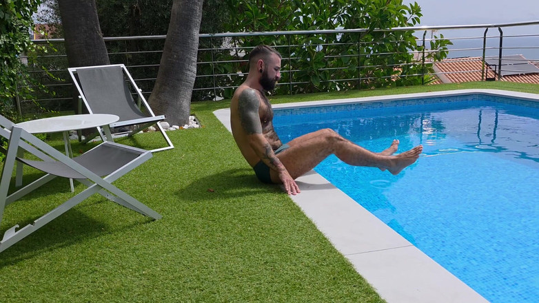 Rober go: Poolside Seduction, Raw Release!