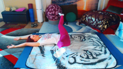 Aurora Willows: Hip opener work intermediate workout