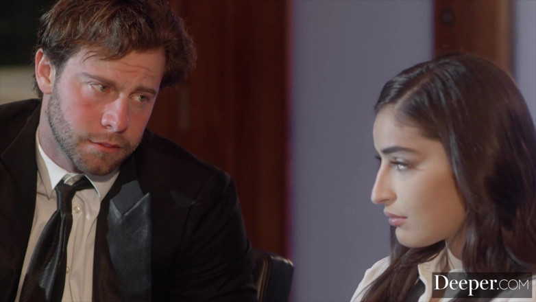 Deeper: Derin. Starlet Emily'nin erkek arkadaşı aldatılmalarına pişman