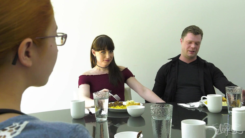 Trans Angels: Transangels - la sorella troia della mia ragazza - mike panic, natalie...