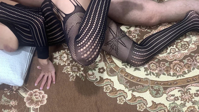 Iranian Maria: Ik word hard in mijn strakke poesje geneukt - Iraans meisje