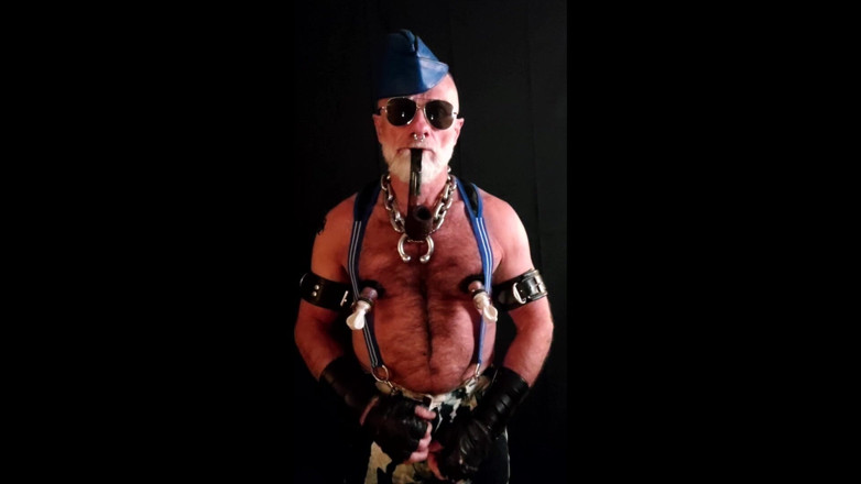 MusclesCigarsFFPig: Pompaggio del capezzolo