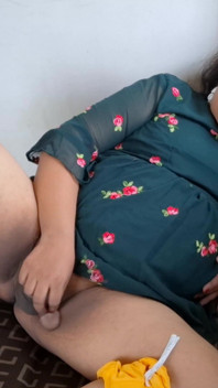 สาวรุ่นแม่น่าเย็ดคือ Affat Jawanai Meri สมัครสมาชิกเหมือน Collabrate