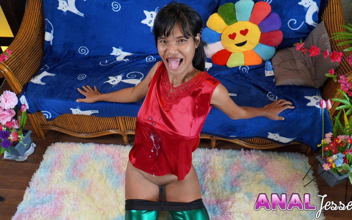 Jesse Thai: Asijská macecha škádlí nevlastního syna kvůli análu