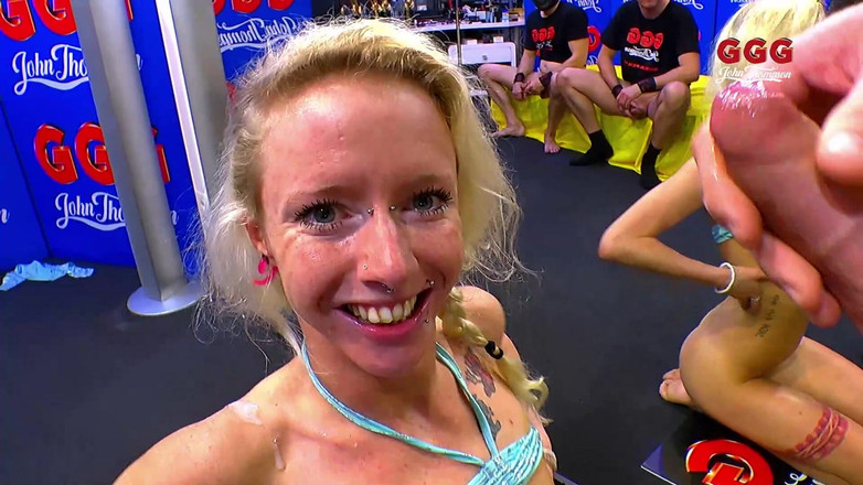 Casting GIRLS AND FIRST PORNO: Ggg John Thompson-जंगली सुनहरे बालों वाली को सवारी करने और अंतरजातीय लंड चूसने में मजा आता है सामूहिक चुदाई