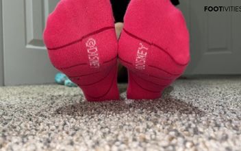 Ivy’s Feet – Double Layer Sock Strip – Footivities