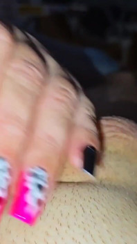 Sexe avec une MILF sexy en jean déchiré