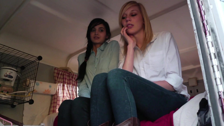 Delicious Girl Threesomes: They wanted to fuck but they got interrupted by a...