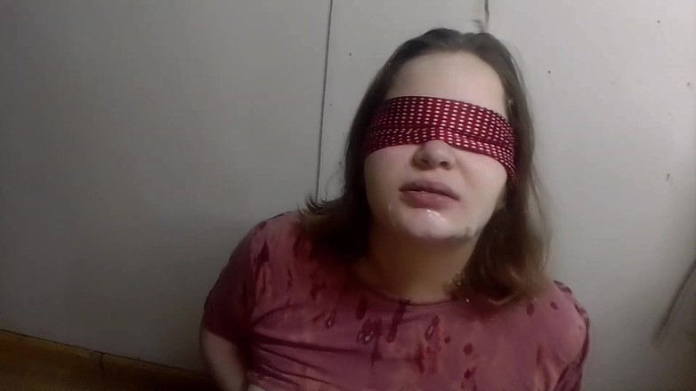 MilkyWay: Padrastro le enseña a su hijastra cómo darle un, sexo...