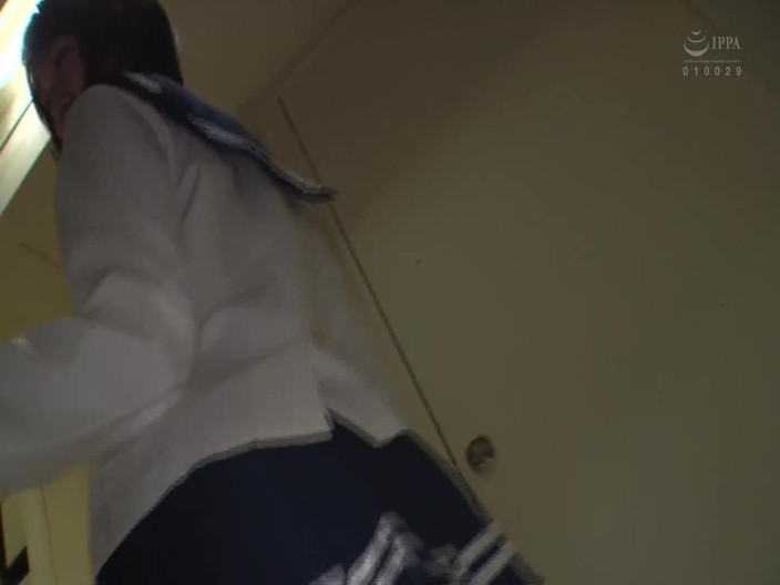 Strix: Skirt Fluttering Around! Chasing Provocative College Girl