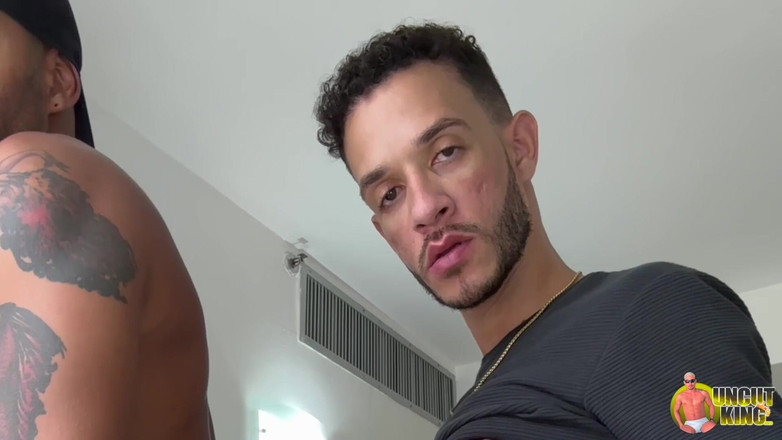 UncutKing: Monster Cock Xl Bareback Uncut King Group Gay Sex