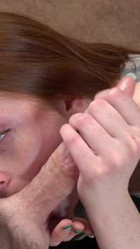 Allison Bloom suge un bătrân excitat