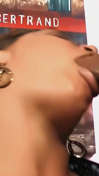 Tory lane si fa ricoprire il bel viso dopo aver fatto un deepthroat al cazzo di Marco Banderas